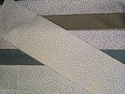 100% COTTON 6 FABRIC FAT QUARTER BUNDLE & NEEDLES TAPE GUTTERMANN THREAD!! GIFT